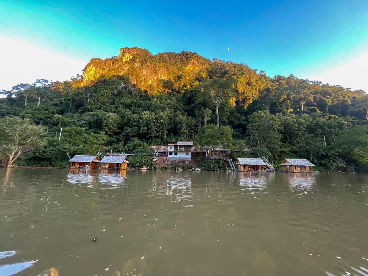 Nongkhiaw The Float House Hotell Eksteriør bilde