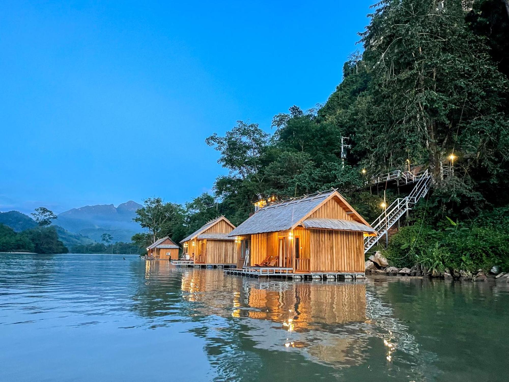 Nongkhiaw The Float House Hotell Eksteriør bilde