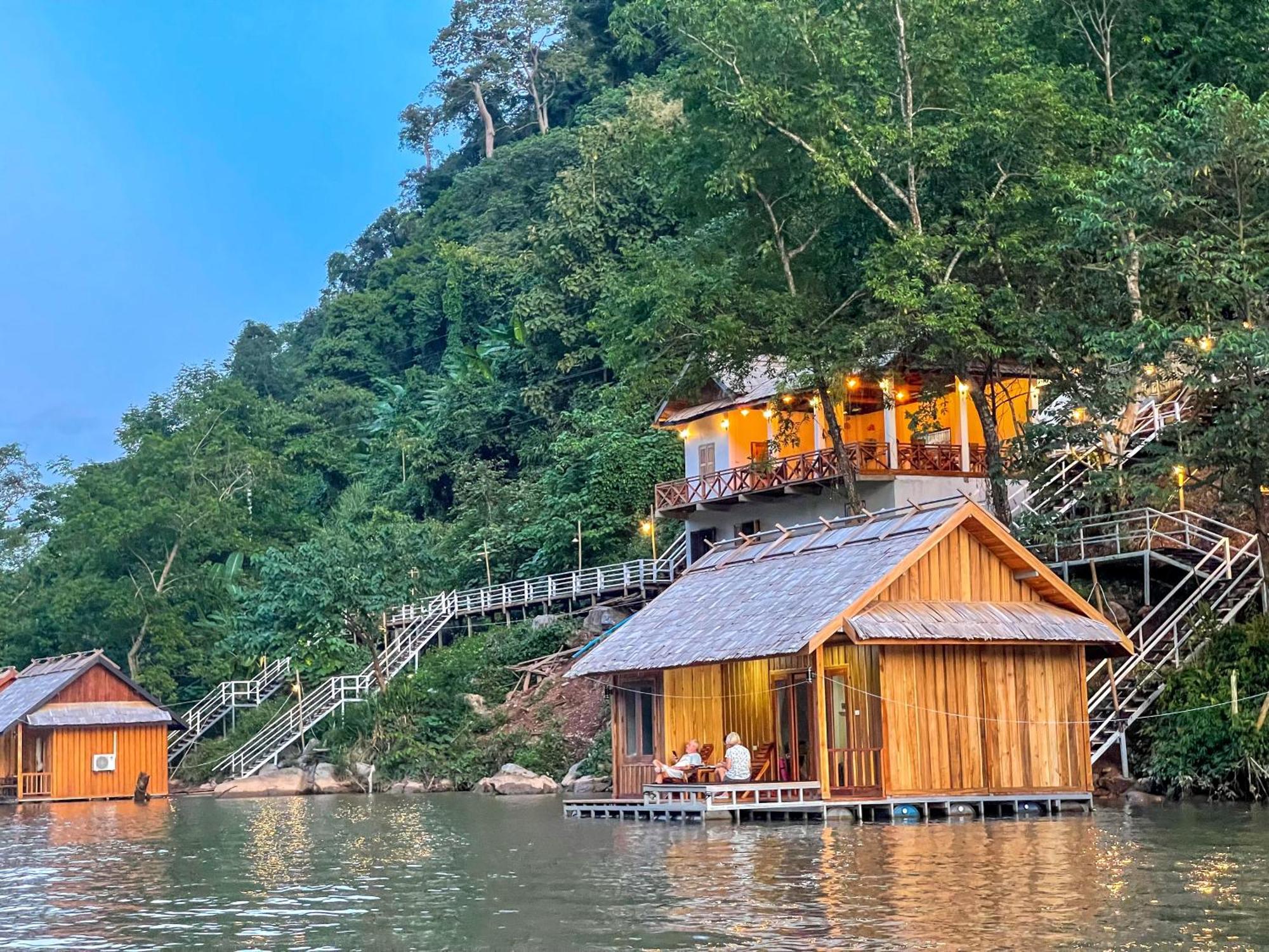 Nongkhiaw The Float House Hotell Eksteriør bilde
