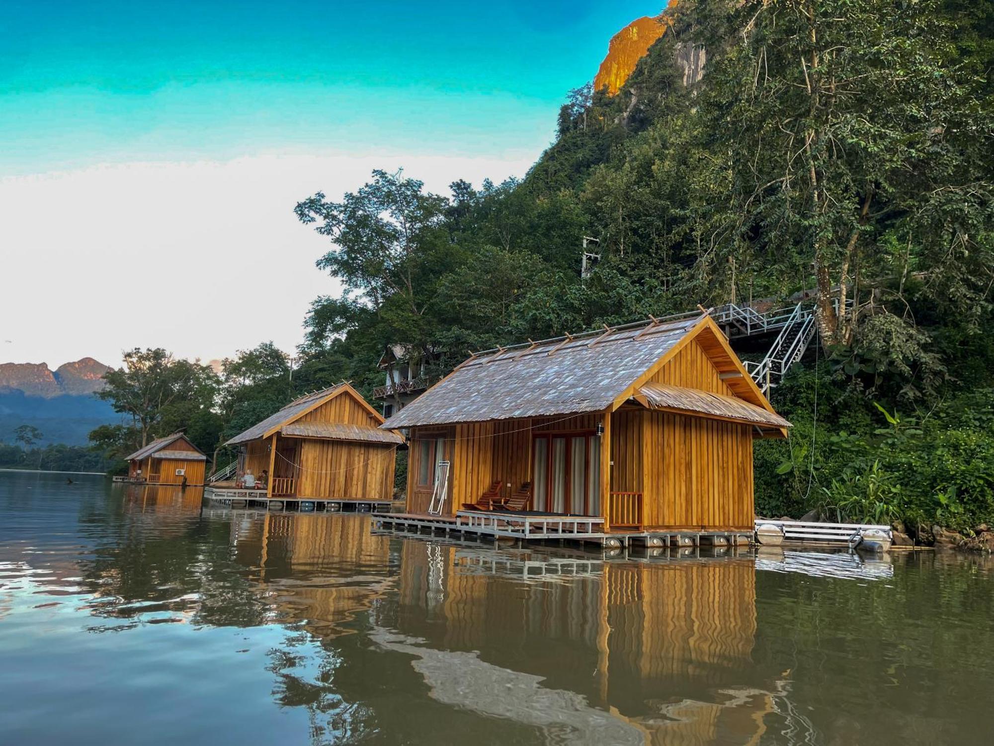 Nongkhiaw The Float House Hotell Eksteriør bilde