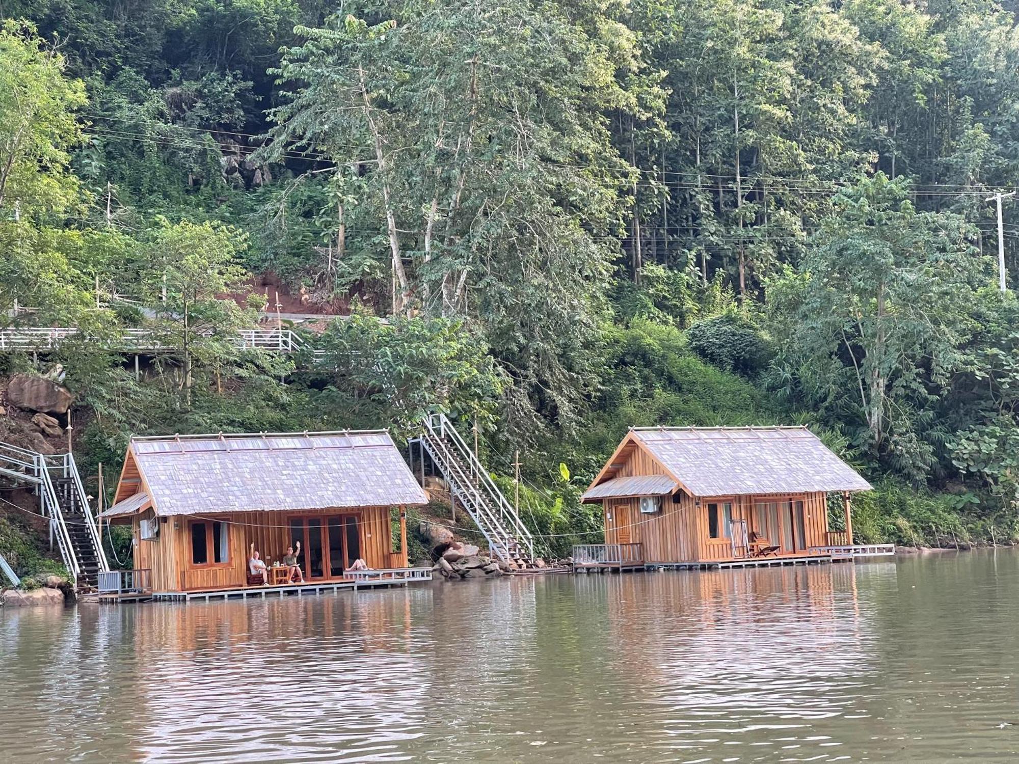 Nongkhiaw The Float House Hotell Eksteriør bilde