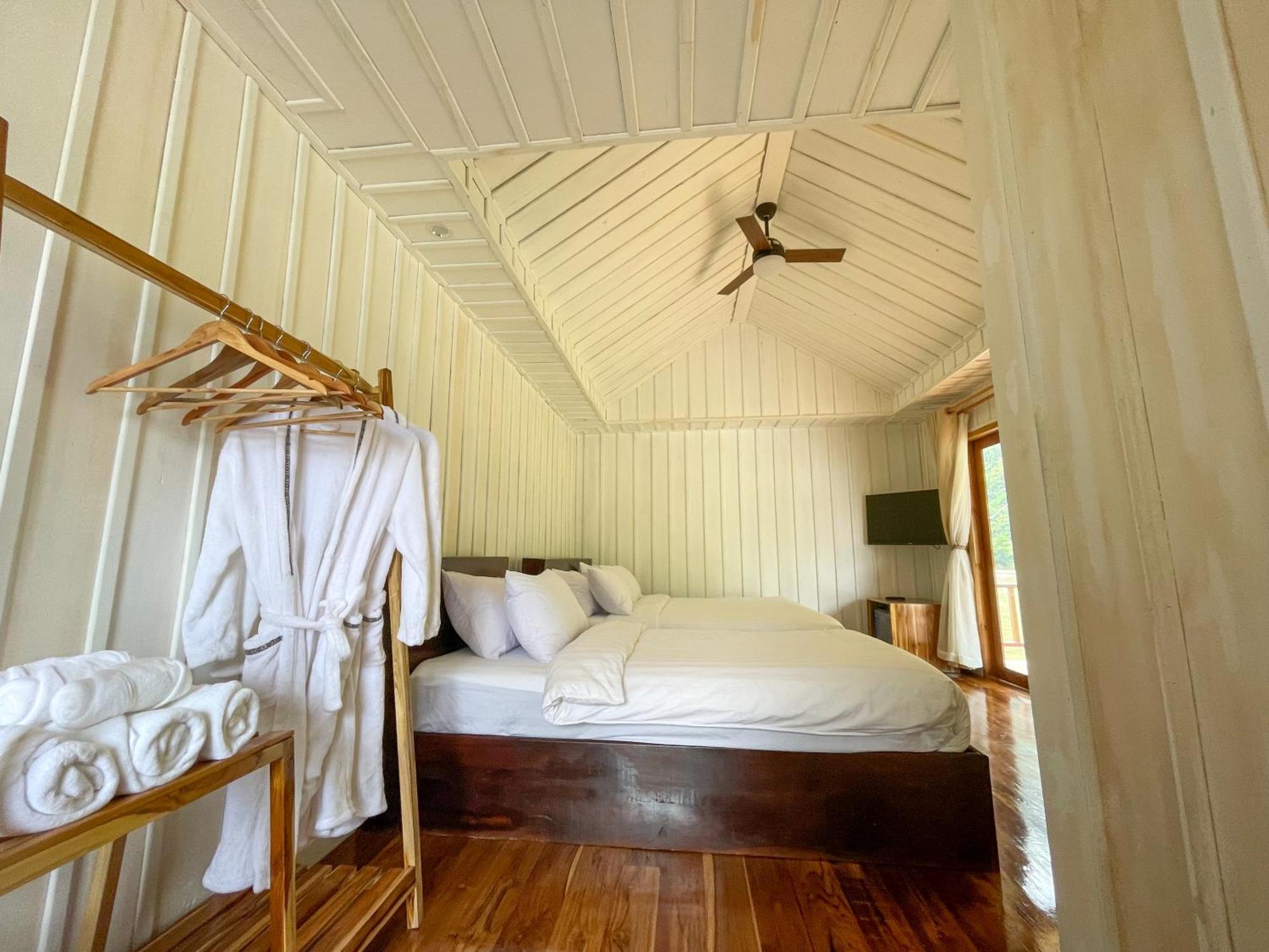 Nongkhiaw The Float House Hotell Eksteriør bilde