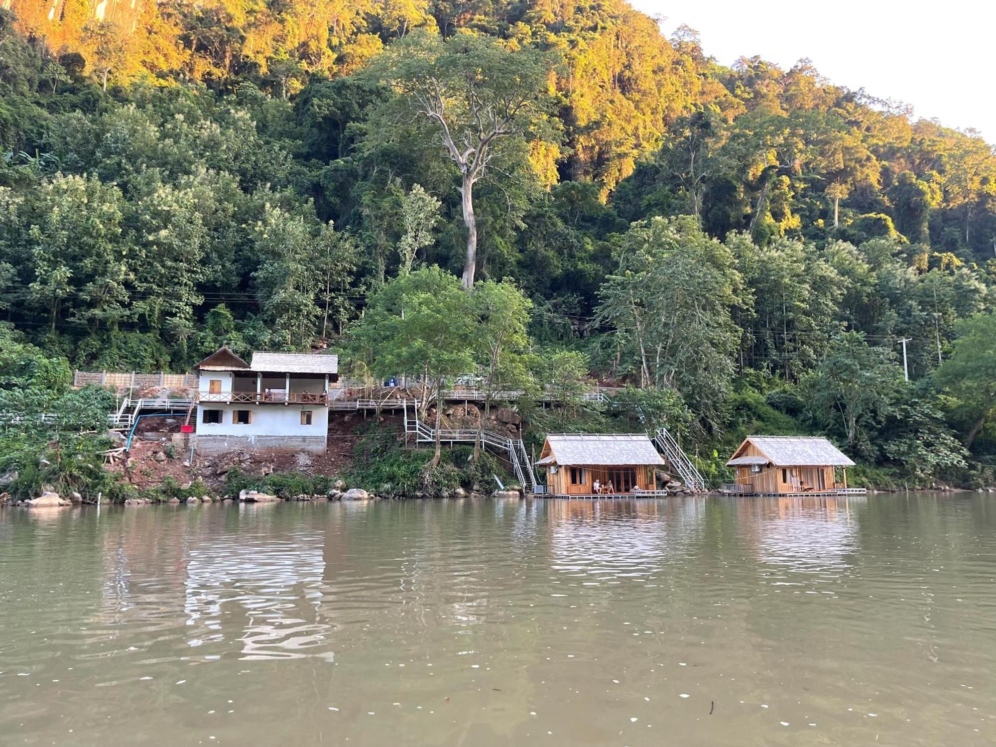 Nongkhiaw The Float House Hotell Eksteriør bilde