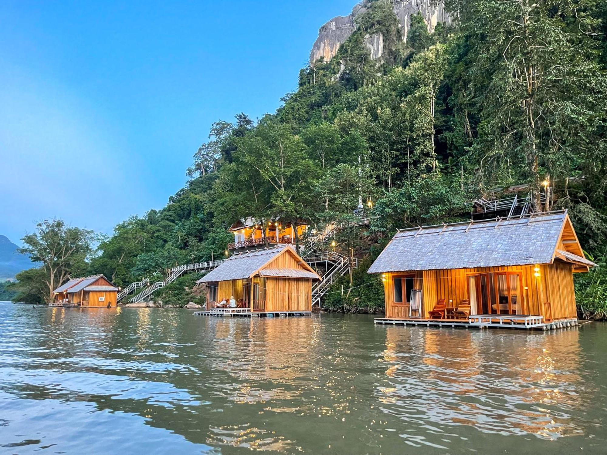 Nongkhiaw The Float House Hotell Eksteriør bilde