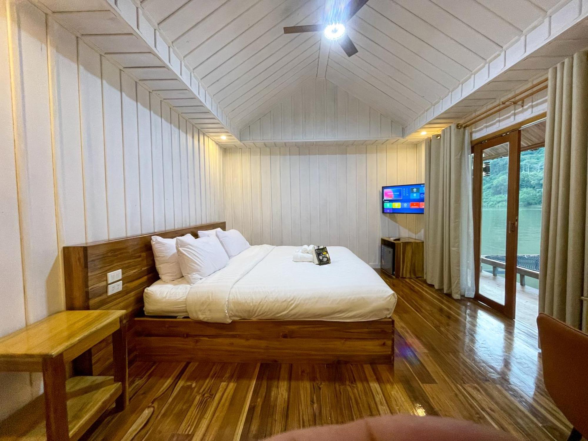 Nongkhiaw The Float House Hotell Eksteriør bilde