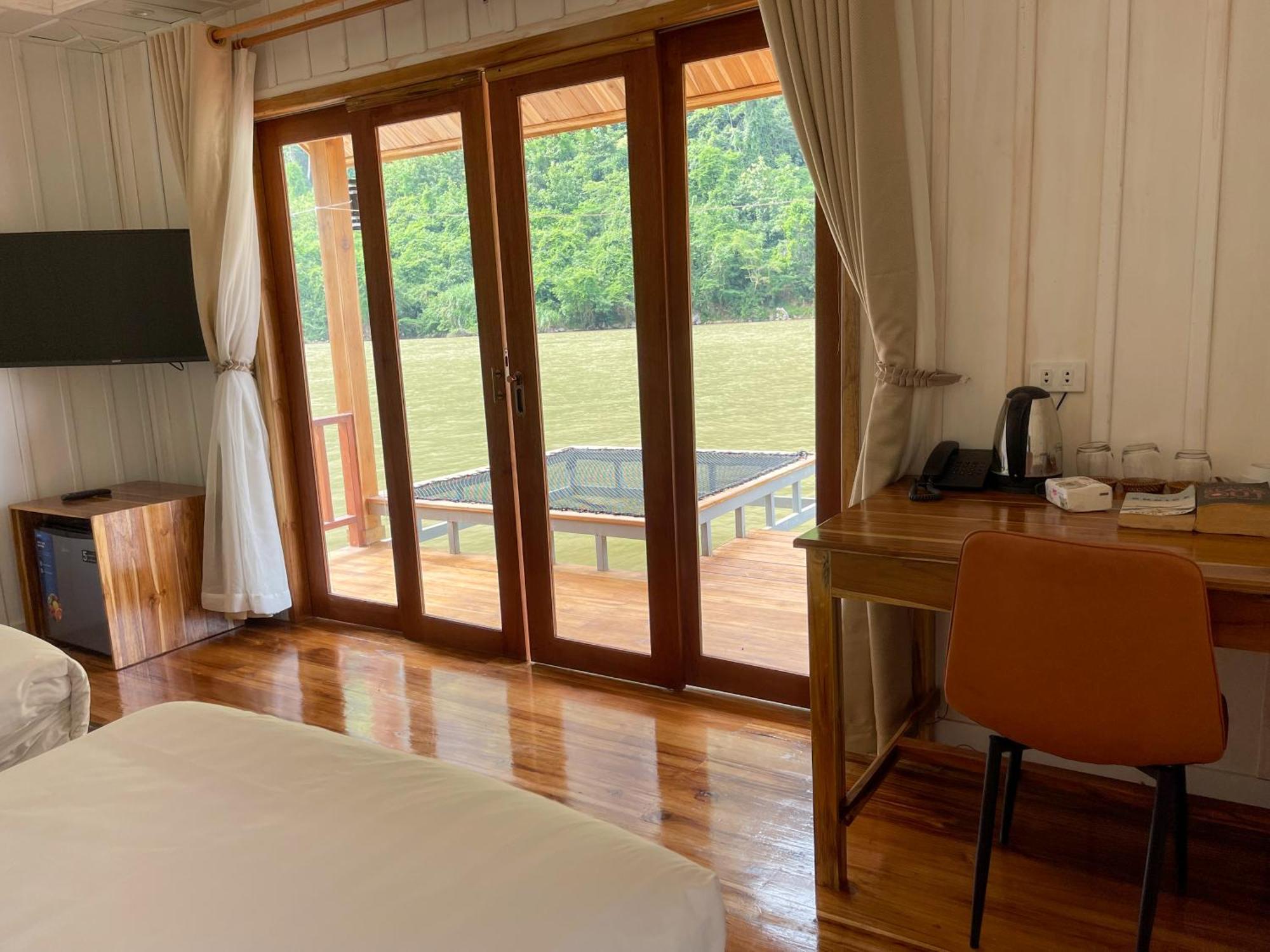Nongkhiaw The Float House Hotell Eksteriør bilde