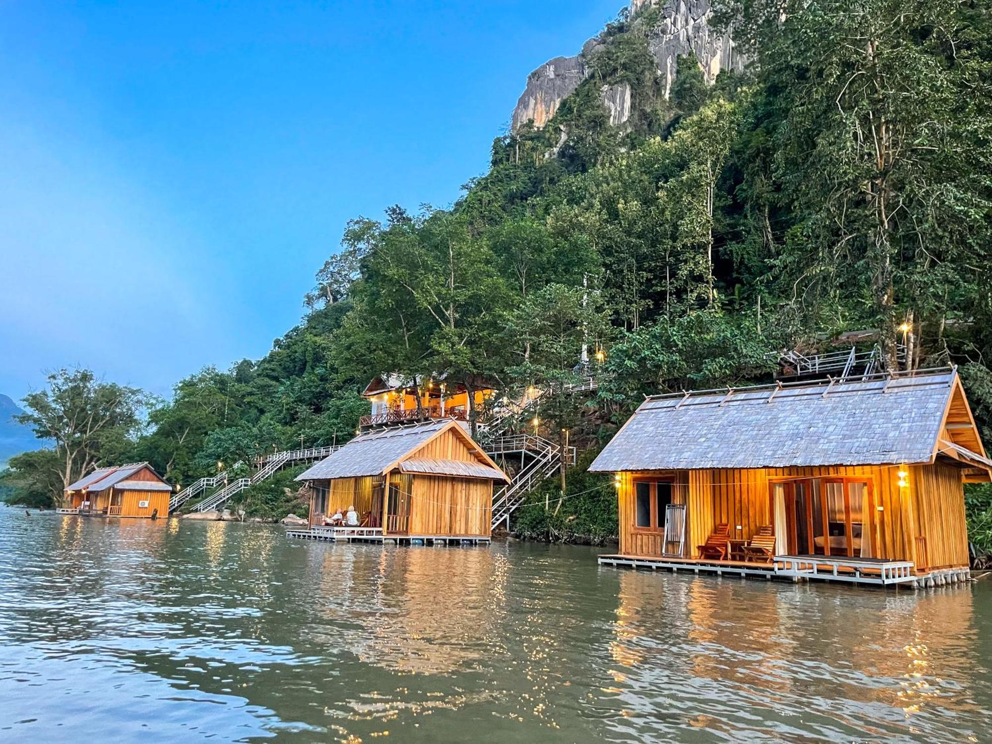 Nongkhiaw The Float House Hotell Eksteriør bilde