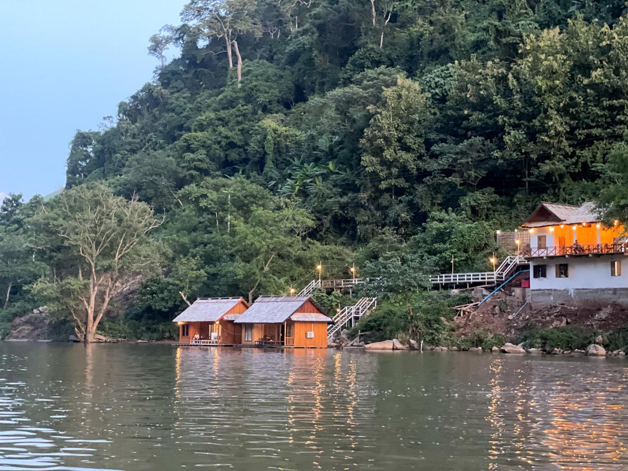 Nongkhiaw The Float House Hotell Eksteriør bilde