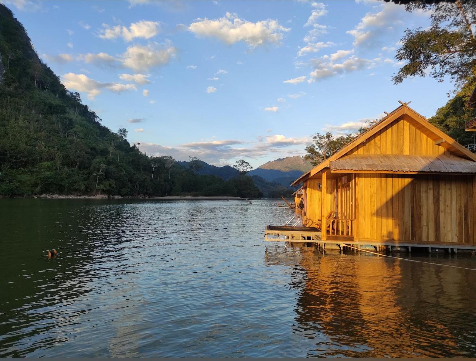 Nongkhiaw The Float House Hotell Eksteriør bilde