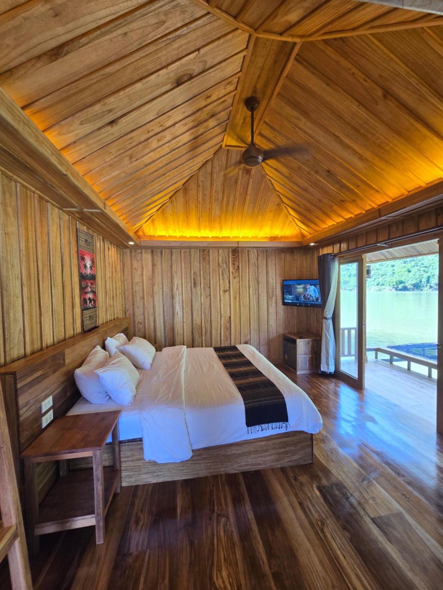 Nongkhiaw The Float House Hotell Eksteriør bilde